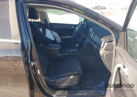 2017 Kia Sportage Lx z USA, uszkodzony, nr VIN KNDPM3AC8H7083399